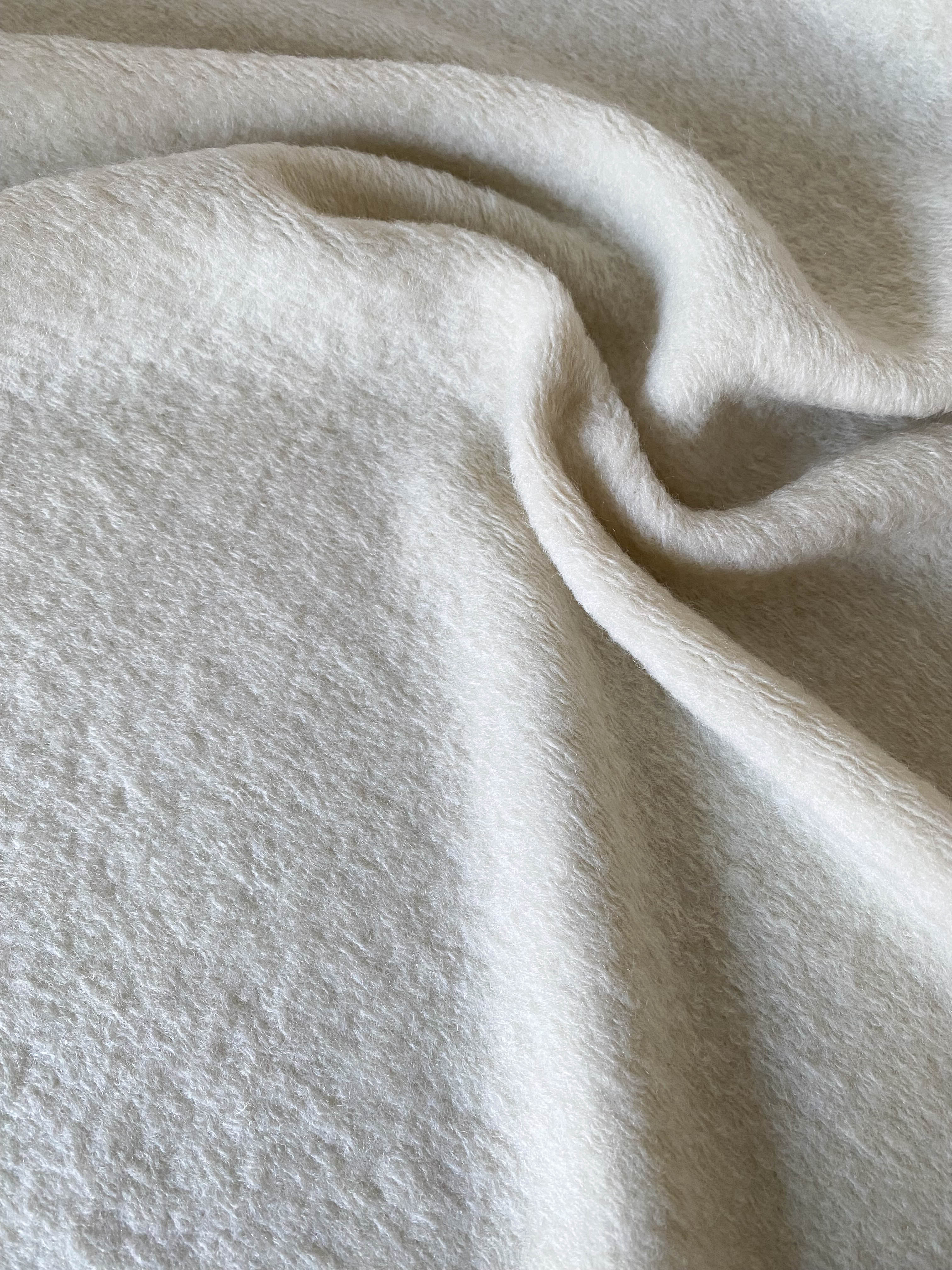 No. 1153 Wool knit cream white / 130 cm
