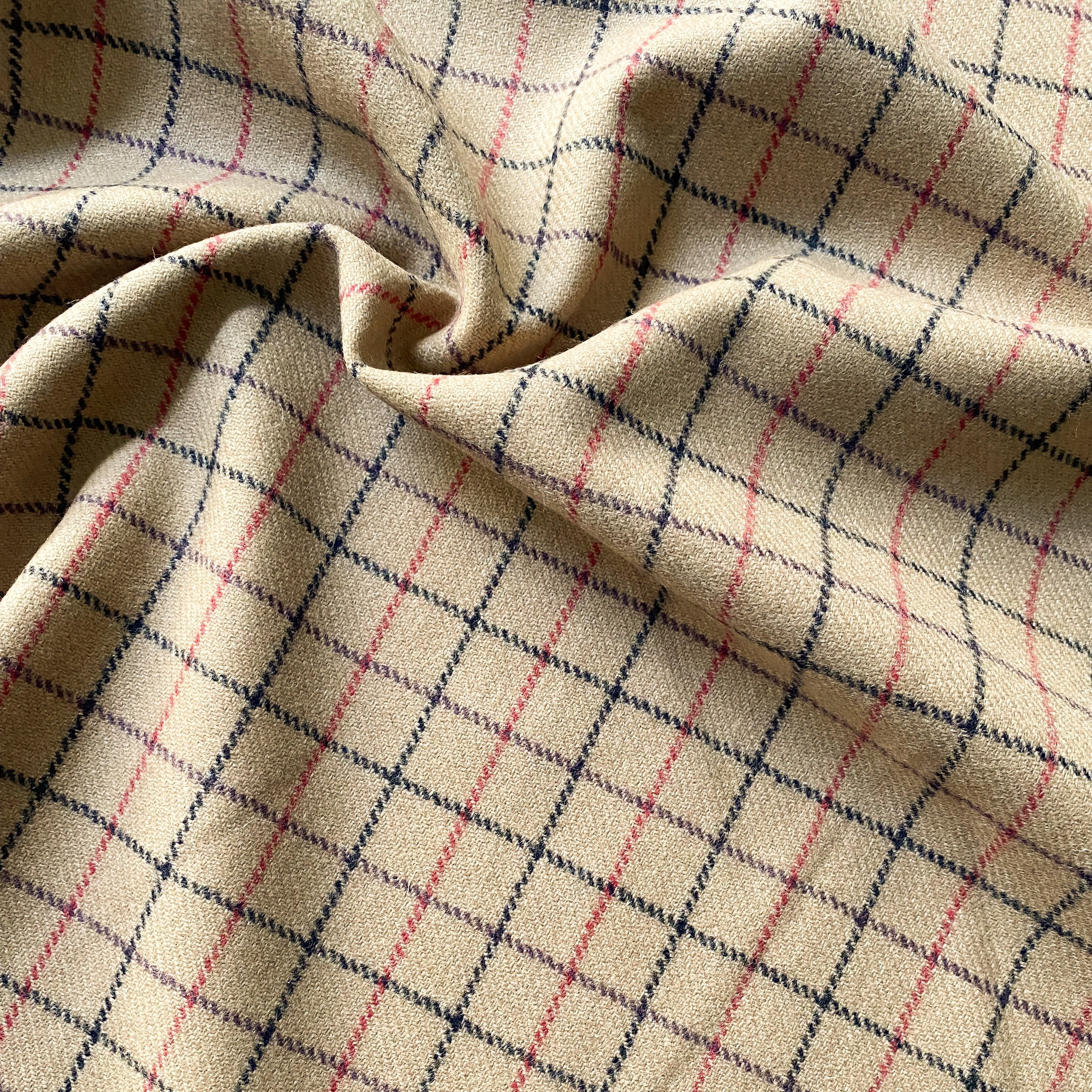 No. 1032 Wool fabric with a checked pattern