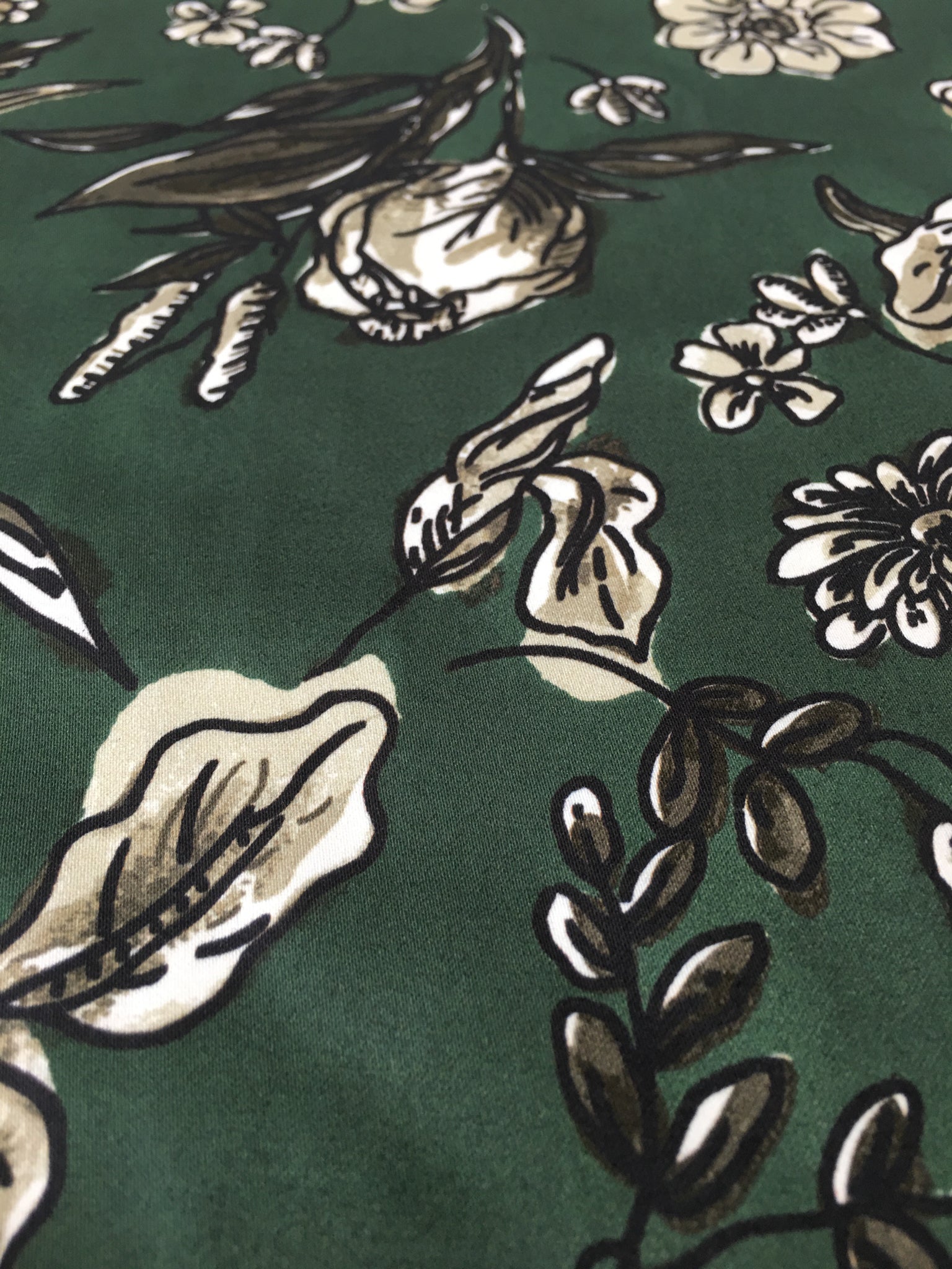 No. 1025 Baumwolle mit Blumenprint Stretch | 1,20m