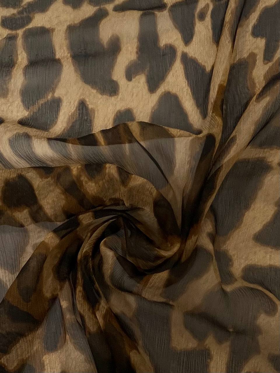 No. 1903 Seidenchiffon Luisa Sp*gn*li