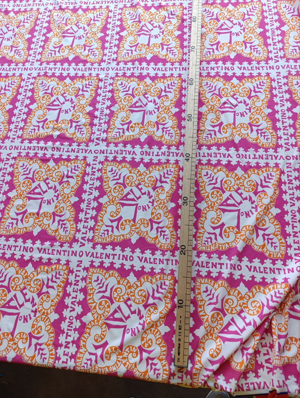 No. 1938 Badelycra pink Valent**o