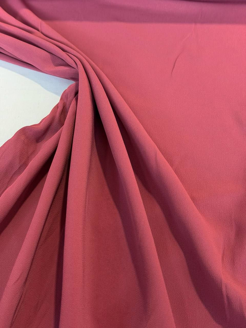 No. 1951 Crepe de Chine berry MM