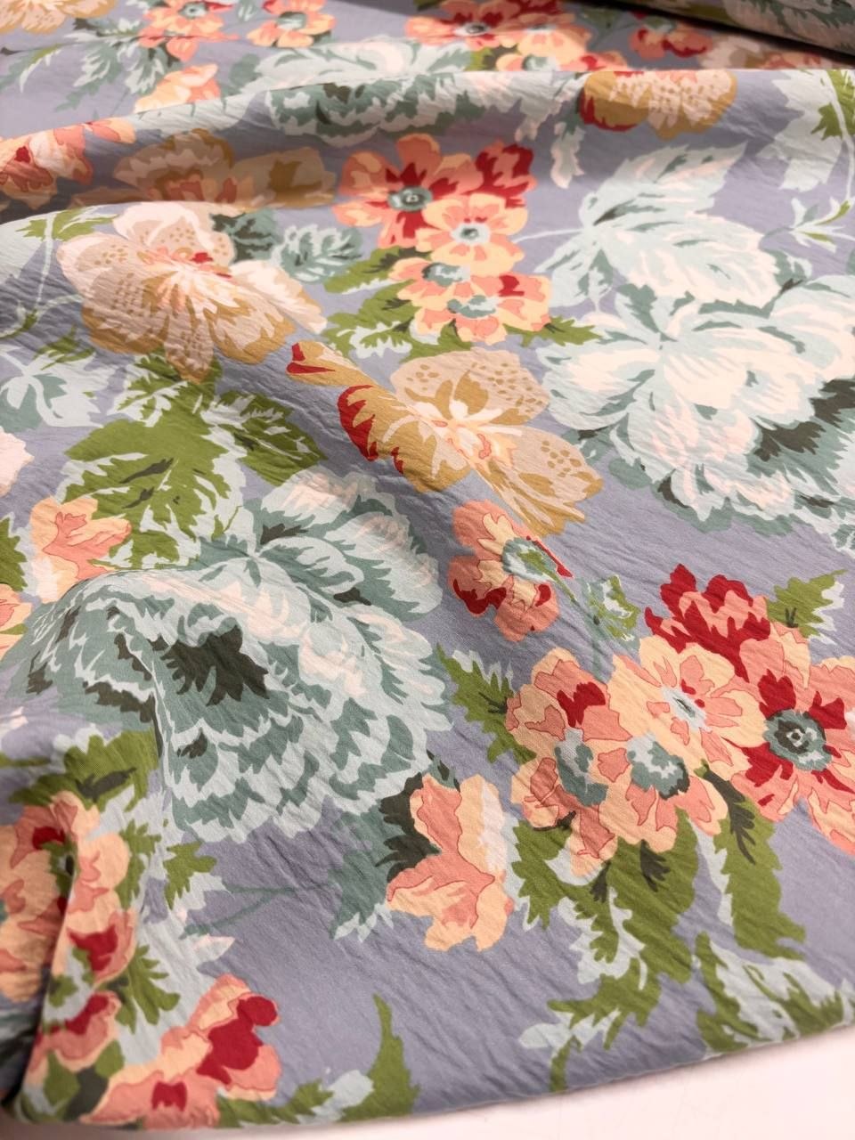 No. 2115 Viskose Blau Vintage-Blumen