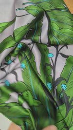 No. 935 bedruckter Seidensatin Blumen
