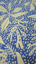 No. 952  bedruckter Viskosecrepe blau