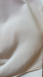 No. 830 Leichter Stoff creme