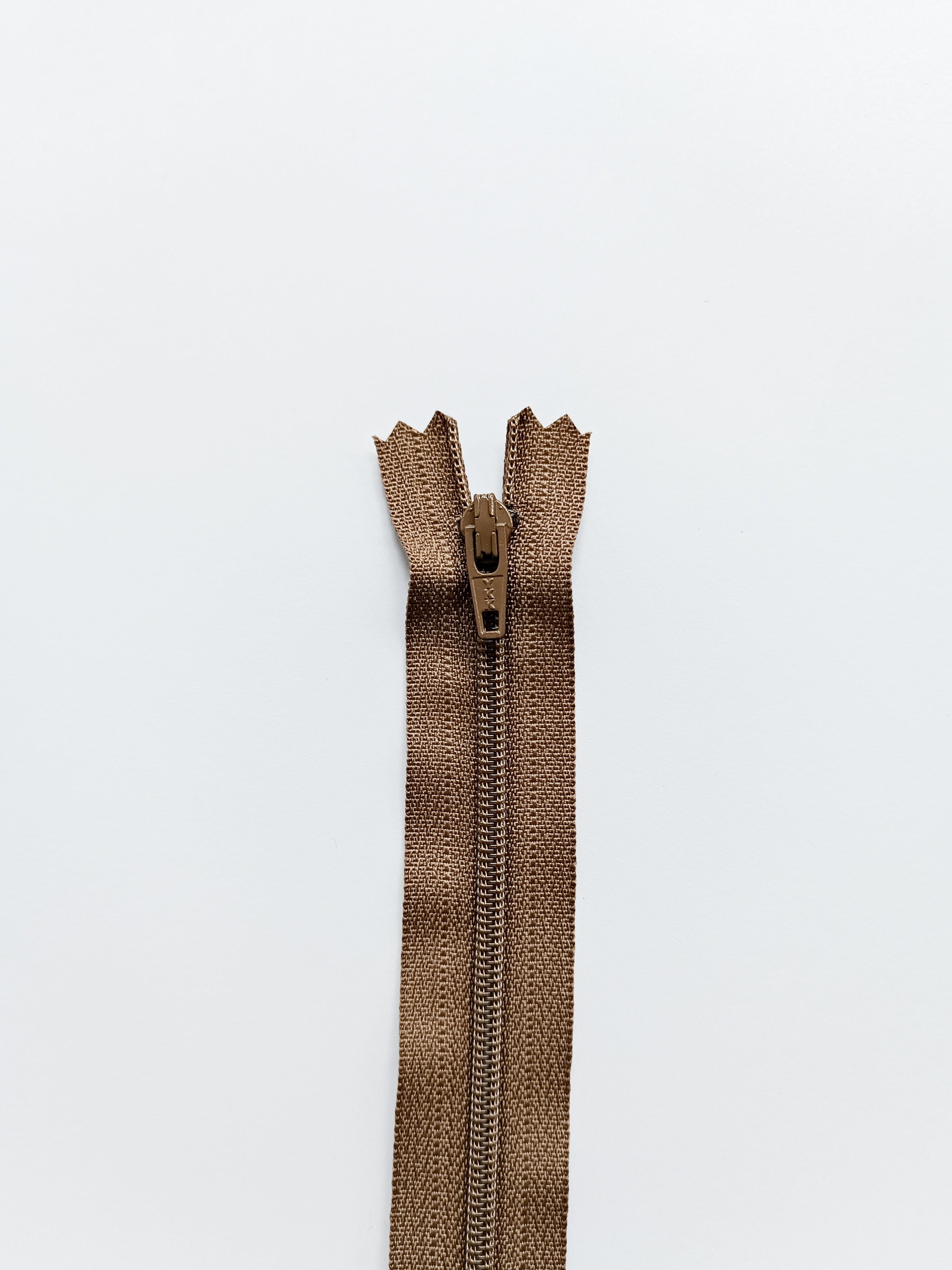 YKK zipper with plastic spiral 20 cm