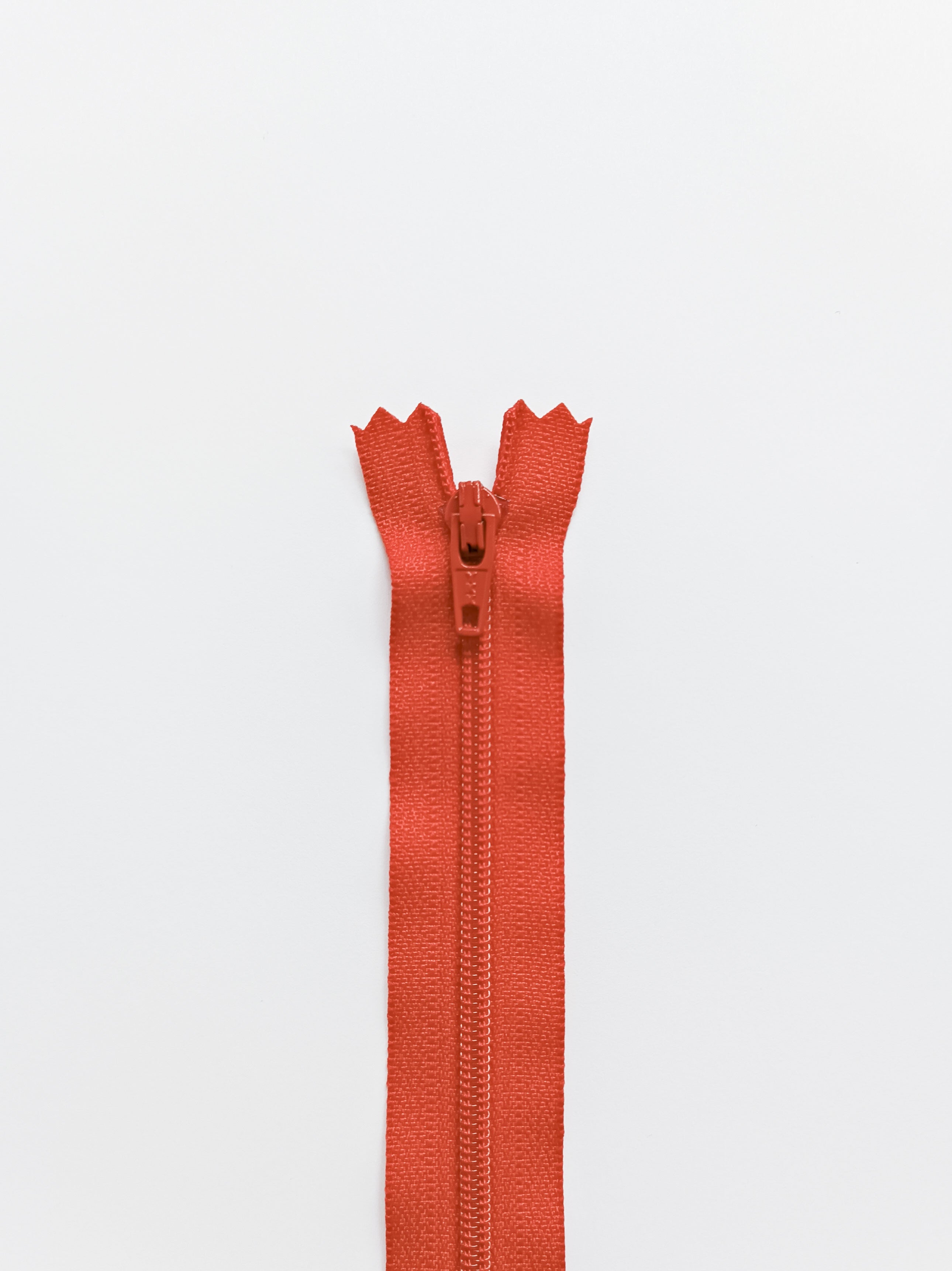 YKK zipper with plastic spiral 20 cm