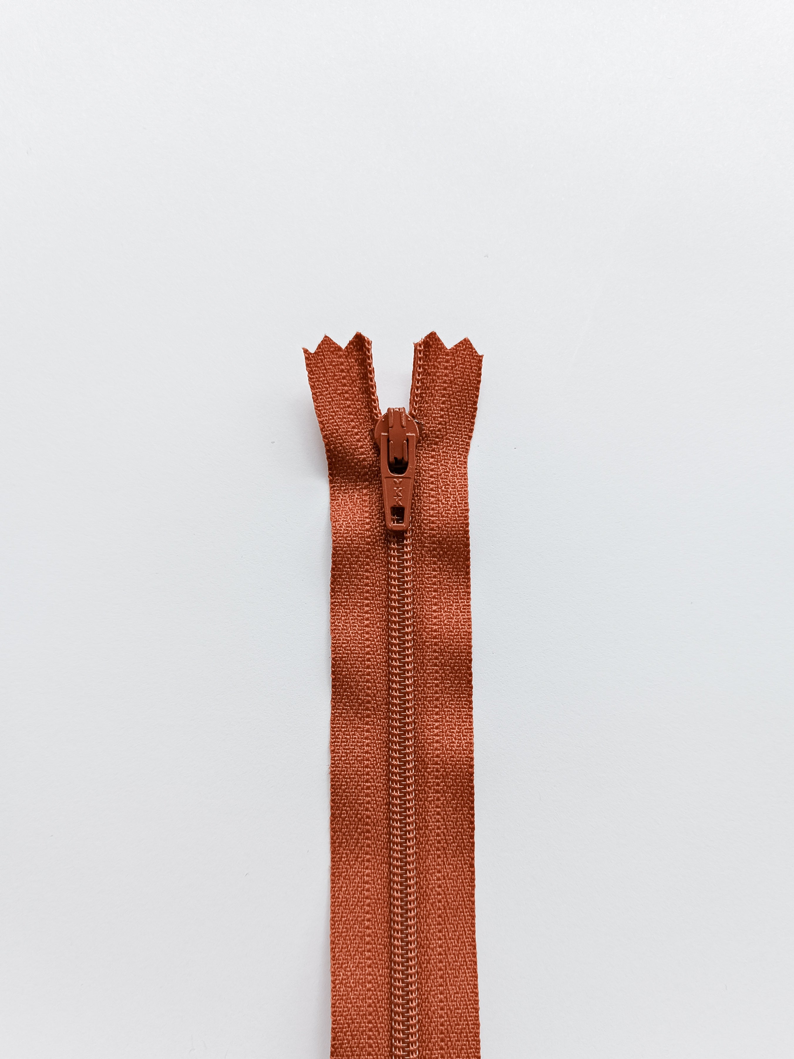 YKK zipper with plastic spiral 20 cm