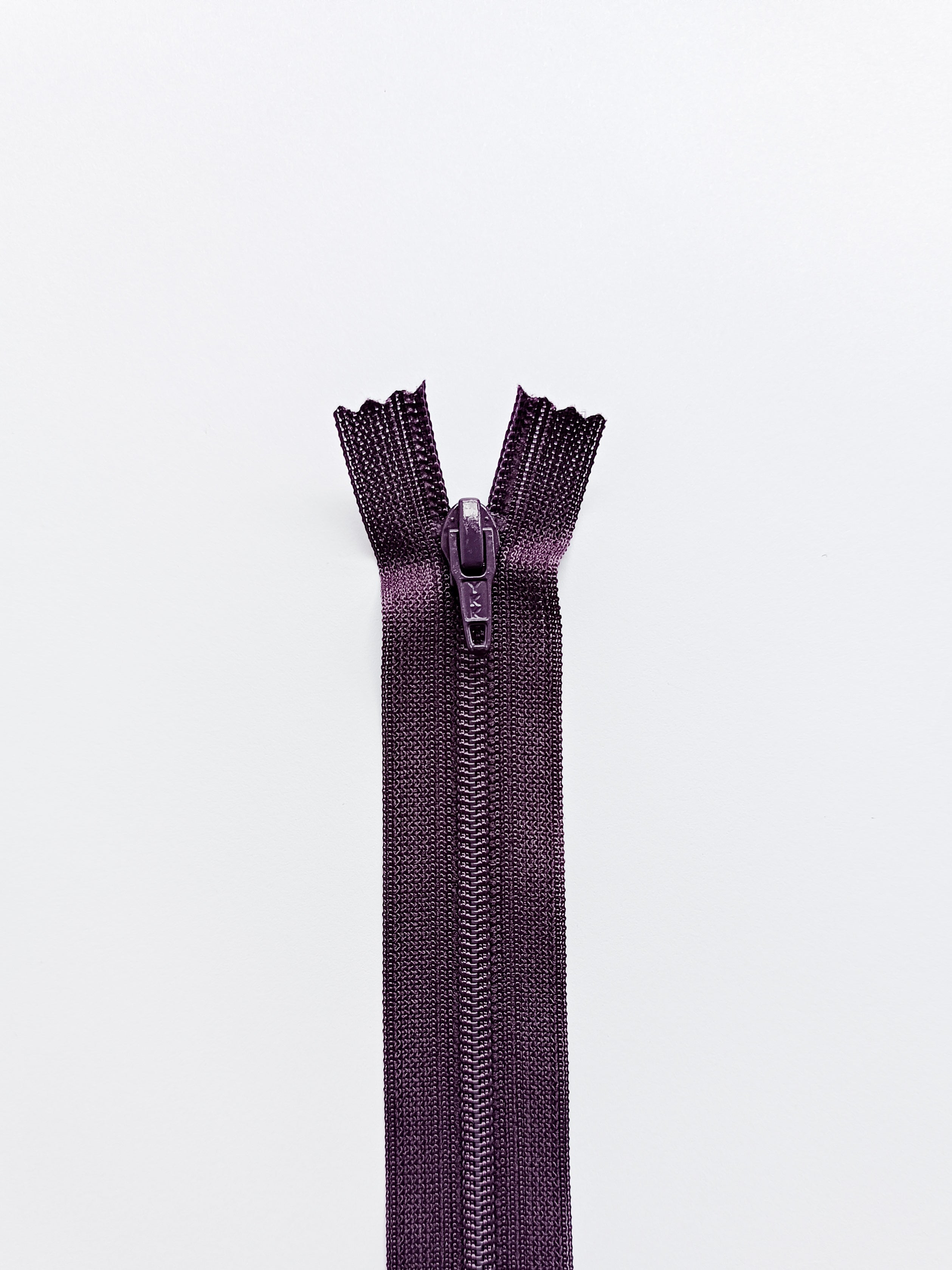 YKK zipper with plastic spiral 20 cm