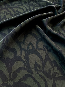 No. 718 silk with leaves khaki