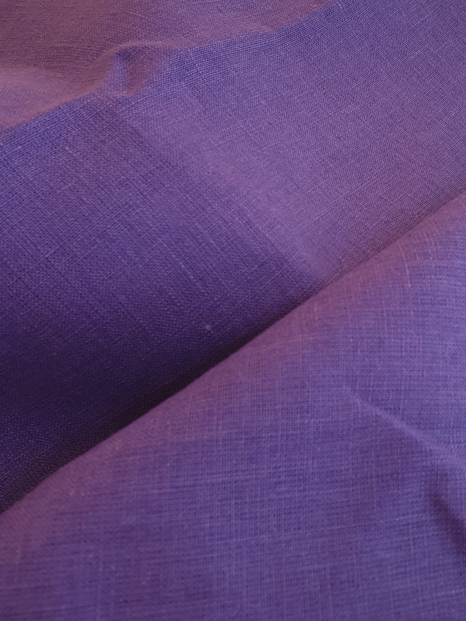 No. 386 linen fabric blue violet