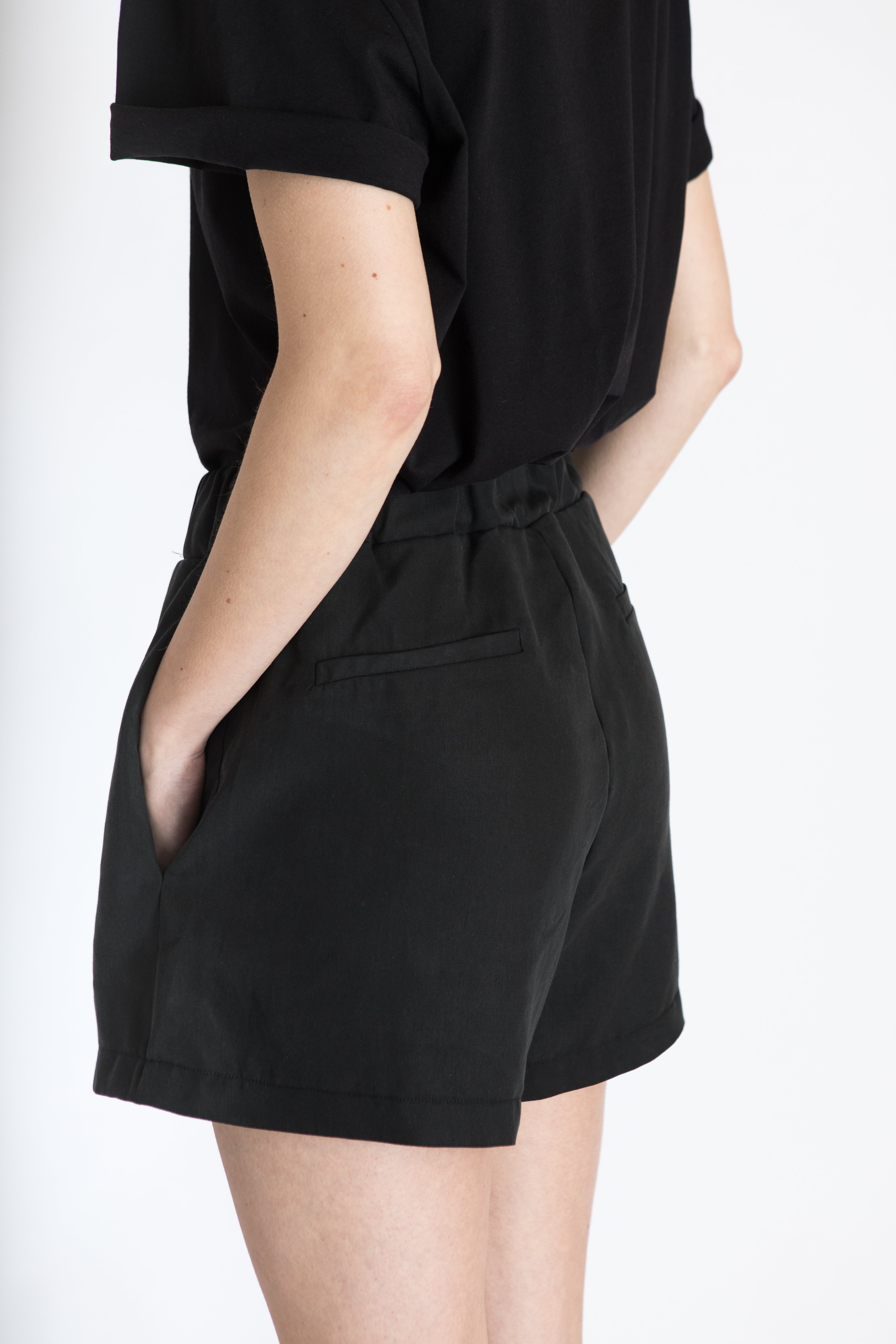 Paper pattern shorts Alva