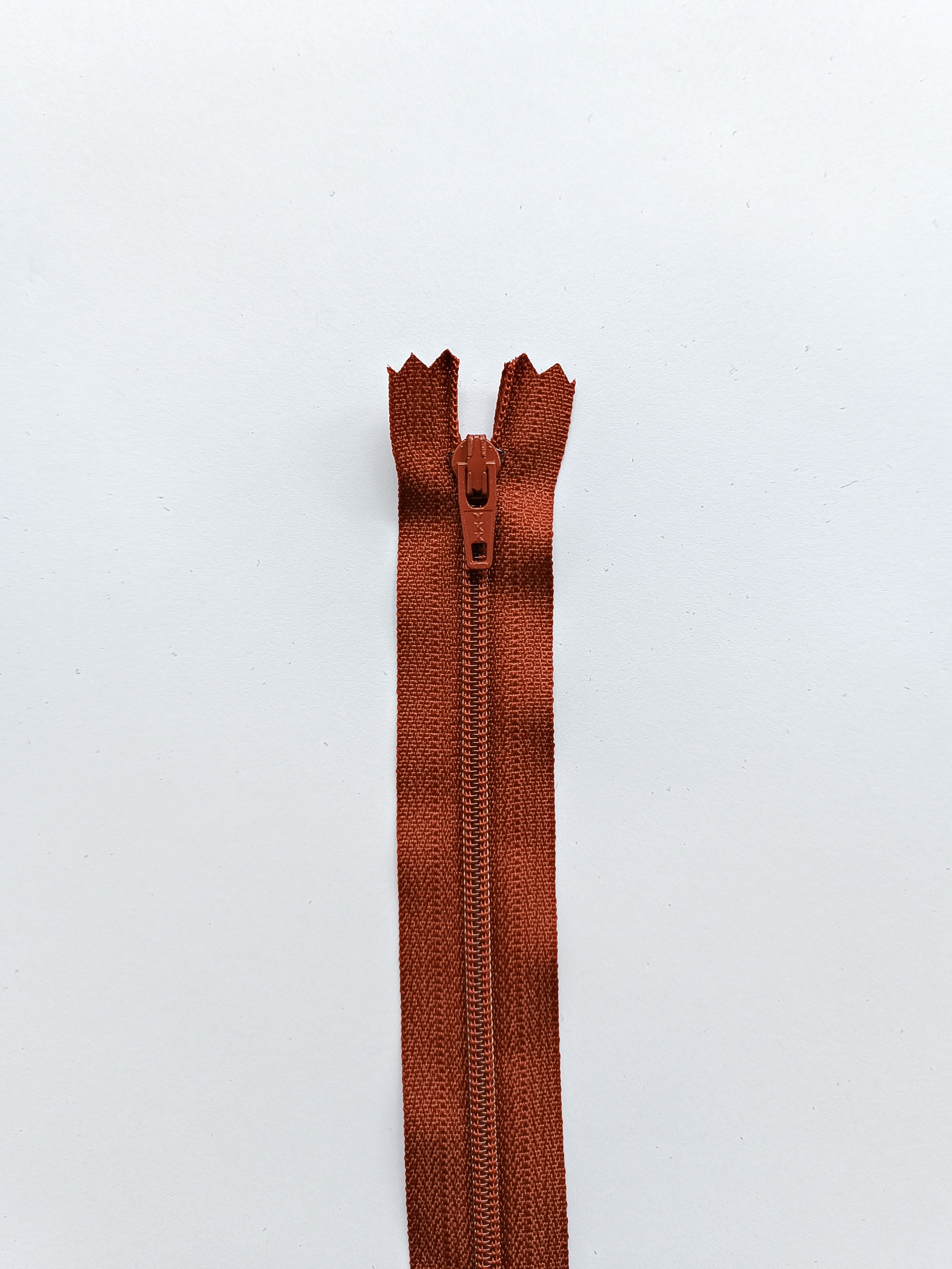 YKK zipper with plastic spiral 20 cm