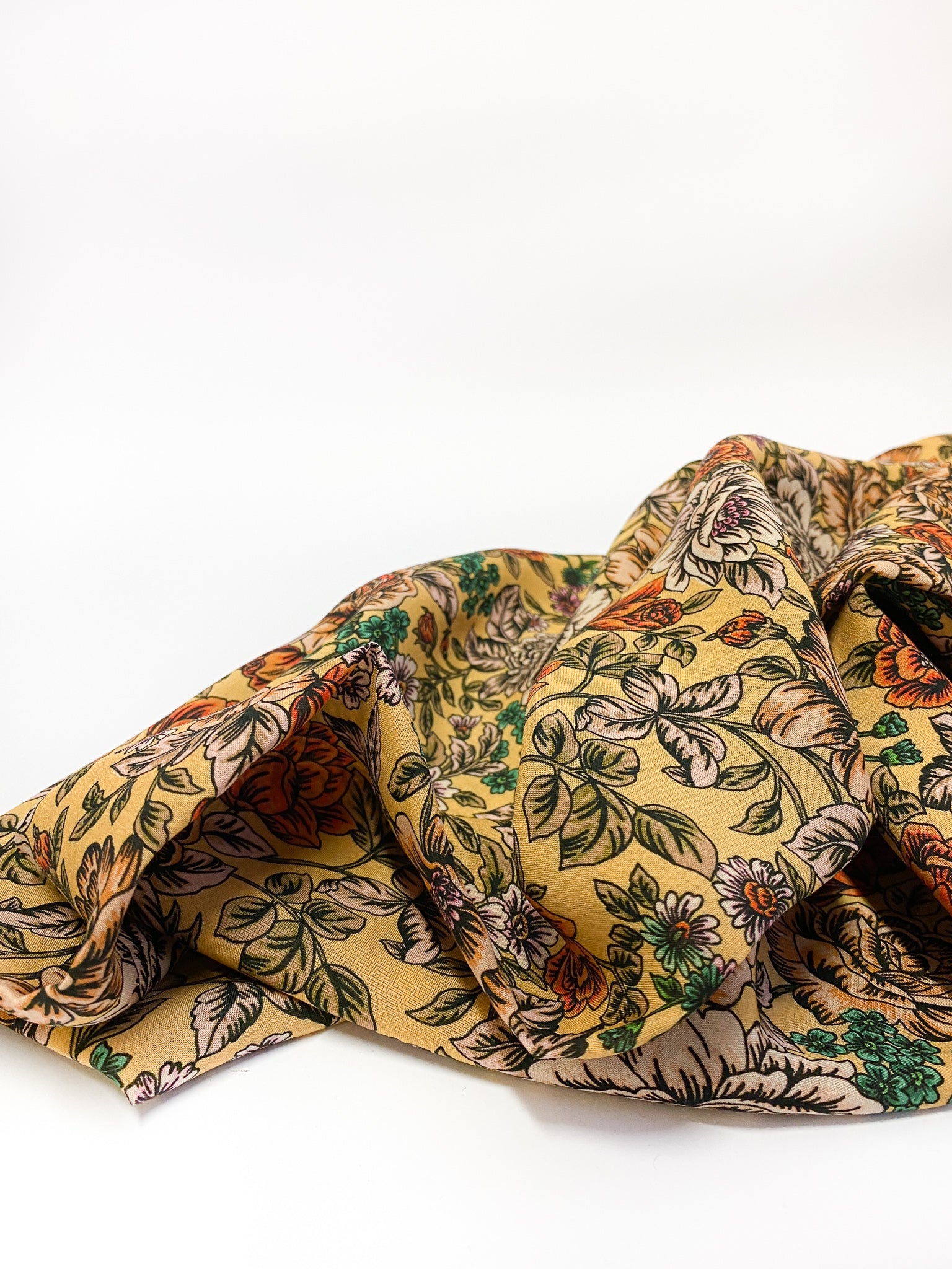 No. 247 Viskose Blumenprint / 1,35 m
