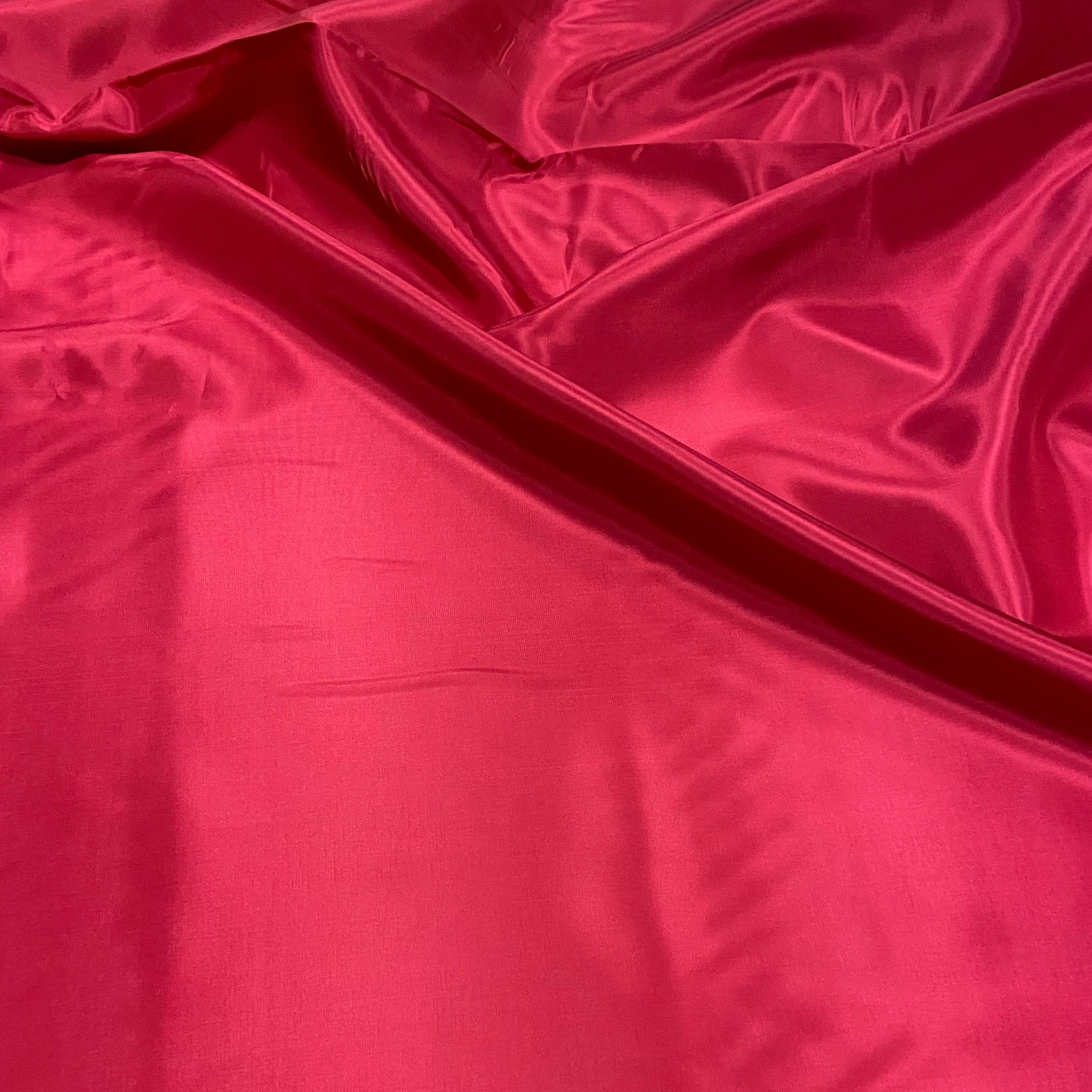 Lining material viscose raspberry