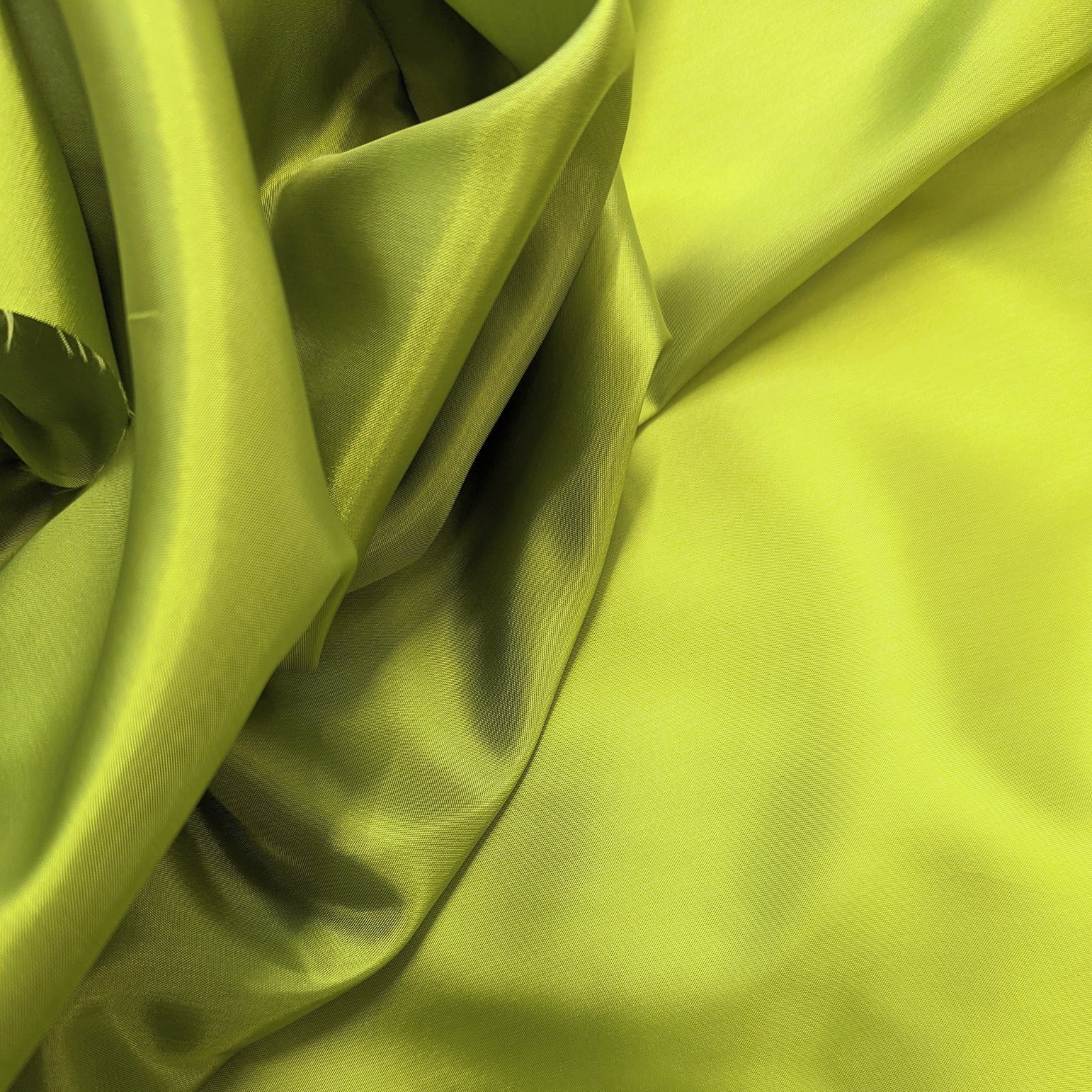 Lining material viscose yellow-green