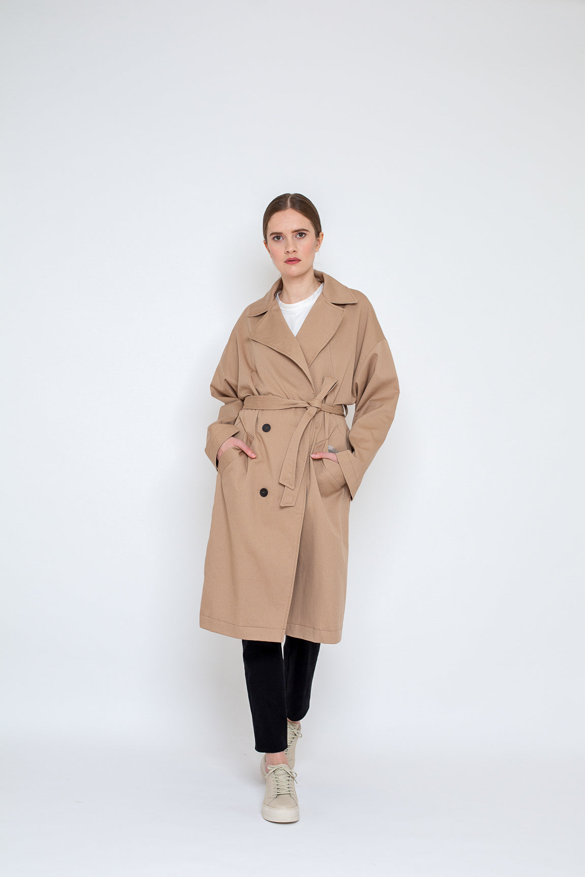 ausgedrucktes Papierschnittmuster Trenchcoat Kara